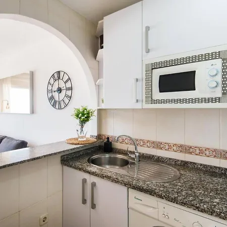 Apartment Mediterranean Beach- Higueron Front Line Fuengirola